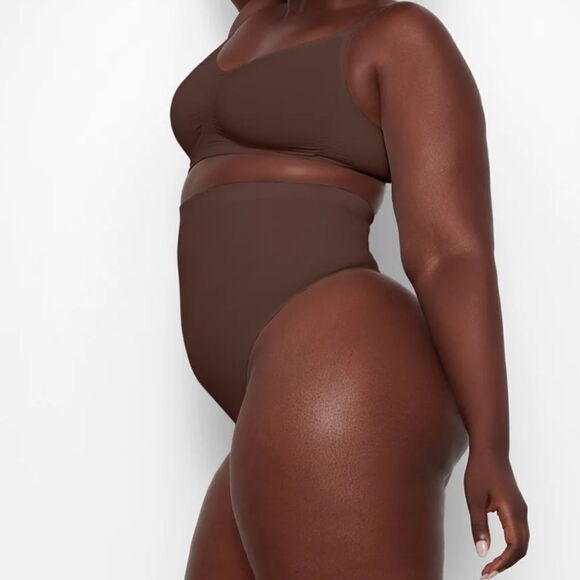 SKIMS Seamless Sculpt High-waisted Thong In Cocoa Brown Shaping Shapewear - Picture 3 of 8